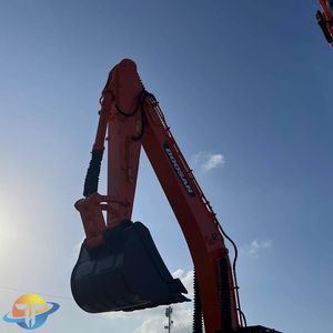 Mini-excavatrice Doosan 350LC d'occasion de haute qualité à vendre, poids opérationnel de 6 tonnes, avec moteur, boîte de vitesses, pompe comme composants principaux - Product Image 3