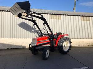 Livraison gratuite FX30S Tracteur compact 30HP 4 roues motrices + NOUVEAU Chargeur frontal |   1,5 L 3 cylindres Diesel |   18F/6R Power Shift |   Direction assistée - Product Image 1