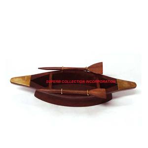 Cendrier rond en bois et acier pour hôtels Nouveau design de table fabriqué en Inde - Product Image 5