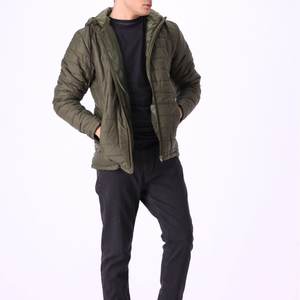 Vestes d'hiver en nylon de haute qualité pour hommes Concevez votre propre veste à capuche de couleur unie pour hommes avec votre design - Product Image 2