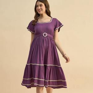 Venta al por mayor de vestido Midi elegante con estampado floral perfecto para fiestas en el jardín y salidas casuales de verano a granel - Product Image 2