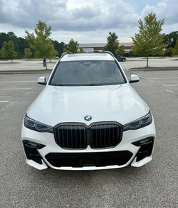 Asequible para Conducir |   CONDUCCIÓN IZQUIERDA |   Volante a la derecha |   2020 B M W X7 M50I - Product Image 1