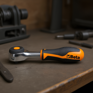 Clé à cliquet réversible à entraînement carré mâle de 1/4 po avec mécanisme à 52 dents et poignée rotative - Product Image 3