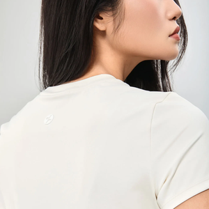 Camiseta ajustada de nailon y LICRA OEM para mujer, Camiseta deportiva de estilo para gimnasio y Yoga con estampado de logotipo con función antibolitas para verano - Product Image 4