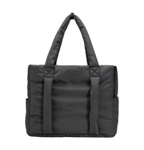 Bolsa de Mano Acolchada de Moda con Cierre de Cremallera, Impermeable, Multifuncional para la Playa y Uso Diario, Hecha en Vietnam - Product Image 2