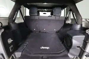 รถจี๊ปแรงเลอร์ อันลิมิเต็ด ซาฮาร่า ปี 2011 มือสอง พวงมาลัยซ้าย/ขวา - Product Image 5