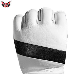 Vêtements de combat de boxe 2023 légers de haute qualité 2023 gants MMA en cuir de différentes couleurs - Product Image 3