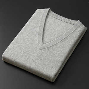Pull en cachemire pour homme Old Money - Product Image 2