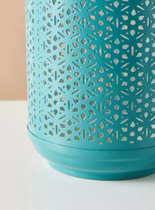 Linterna de metal con detalle de cutwork hecha a mano con mango a precio asequible - Product Image 3