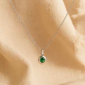 Collar con Colgante de Llave Geométrica Chapado en Rodio Oro Rosa con Perla de Diamante de Circonio - Product Image 3