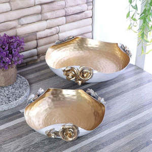 Bols Urli élégants pour les affichages floraux flottants dans votre maison Fleurs flottantes Un ajout apaisant à votre décor - Product Image 1