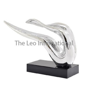 Estatua Decorativa con Diseño de Doble Corazón, Base de Mármol Negro Chapada en Oro, Estilo Nórdico, Extensible - Product Image 2