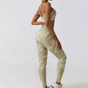 OEM Service Custom Made Solid Front Women Yoga Set 2 Piece High Quality Eco-Friendly Bulk Quantity - Product Image 3