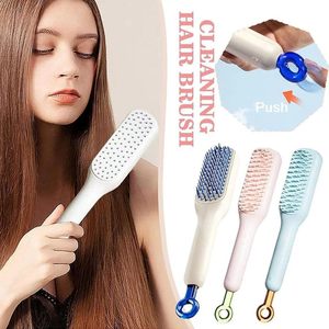 <span class=keywords><strong>Brosse</strong></span> à <span class=keywords><strong>Cheveux</strong></span> Auto-Nettoyante Antistatique avec Peigne Rétractable Nettoyage Instantané du Cuir Chevelu Fonction de Rotation et Soulèvement Manche en Plastique pour Usage Domestique - Product Image 5