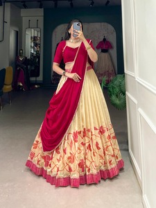 Nouvelle Élégance Dressing Tendance Déguisement Soie Verte Lehenga Choli & Dupatta Avec Travail Imprimé Fabricant De L'Inde À Vendre - Product Image 2