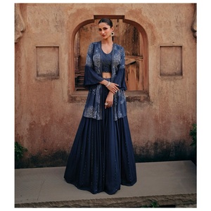 Lahenga choli de seda chinon auténtica, bordado en la parte delantera y trasera con cancan. - Product Image 4