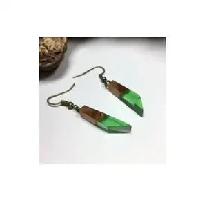 Boucles d'oreilles en résine moderne et chic pour femmes Prix de gros Bijoux de mode pour l'exportation - Product Image 2