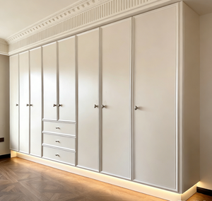 Meuble de rangement sur mesure pour chambre à coucher avec portes en verre, étagères réglables, tringles de suspension et tiroirs pour vêtements et rangement - Product Image 3