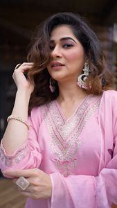 Juego de Kurti de algodón de 3 piezas de trabajo bordado para mujer, Ropa Étnica para mujer, Kurtas de verano con pantalón Kurta y Dupatta en India - Product Image 6