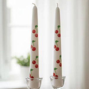 Bougies coniques en cire de soja peintes à la main, parfum cerisier - Sans fumée, pour Noël, anniversaires, dîners chaleureux et cadeaux attentionnés - Product Image 1