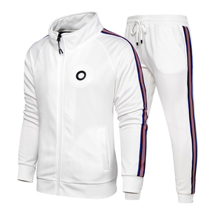 LAYENNE, ropa de calle para correr, chándal para hombre, chaqueta de dos piezas, conjunto de pantalones con logotipo bordado personalizado, chándales para hombre de alta calidad - Product Image 3