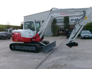 รถขุดตีนตะขาบขนาดเล็ก Takeuchi TB290 มือหนึ่ง/มือสอง พร้อมหัวตักดิน แรงยกสูง เหมาะสำหรับงานก่อสร้าง - Product Image 1