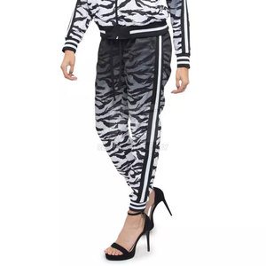 Chándales de sublimación de mujer de contraste de color de diseño personalizado chándales de sublimación de calidad superior al por mayor para la venta en línea - Product Image 6
