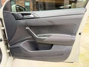 Volkswagen Polo d'occasion LHD/RHD - Product Image 5