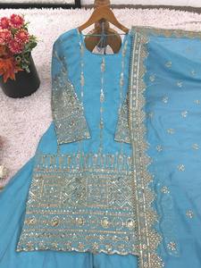 Ensemble sharara en soie Vichitra avec broderie lourde, travail de séquence, doublure en coton, manches longues et dupatta assorti pour vêtements ethniques - Product Image 4