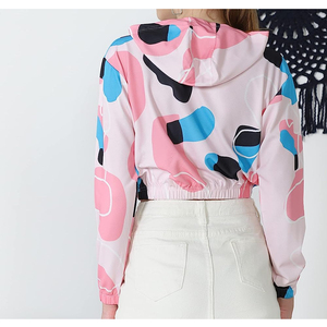 Nouveauté : sweat à capuche court pour femme en coton 100% de haute qualité, manches longues, décontracté, tendance pour l'hiver 2026, logo frontal personnalisable - Product Image 3