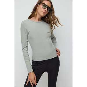 เสื้อยืดแขนยาวผ้าฝ้ายตุรกี 100% ทรงปกติ ยืดหยุ่นได้ สวมใส่สบาย - Product Image 1