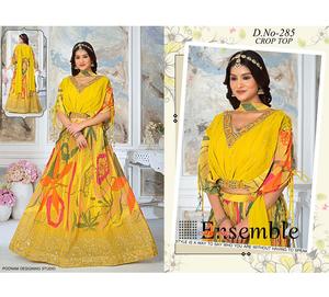 Ensemble Kurta moderne élégant pour femmes en coton indien/pakistanais, tissu doux, fluide et confortable, style culturel quotidien - Product Image 4