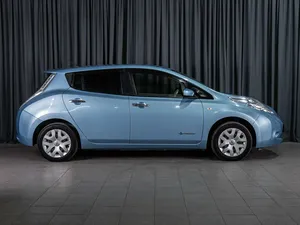 2016 <b>LEAF</b> 30kWh I (ZE0/AZE0) Low Mileage Automatic Panoramic Sunroof LED <b>lights</b> LED Daytime <b>Lights</b> 6 Seats Ready Ship - Product Image 4