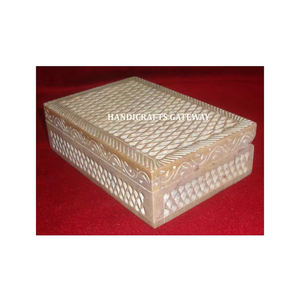 กล่องเครื่องประดับหินสบู่แกะสลักด้วยมือ Jali ธรรมชาติเต็มรูปแบบ - Product Image 1