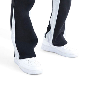 Pantalon de survêtement personnalisé 600 Gsm avec cordon de serrage pour hommes Conception de jambe droite évasée baggy de haute qualité - Product Image 3