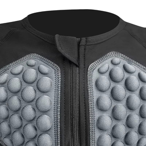 T-shirt de compression respirant à manches courtes unisexe de qualité supérieure, imprimé, rembourré, avec logo personnalisé, pour l'entraînement - Product Image 6