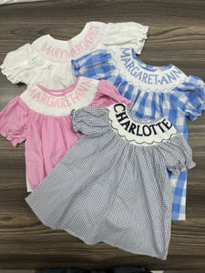 Camicia da Notte per Neonati Jiefute Personalizzata con Smock, Ecologica, Chiusura a Bottoni, Bianca Blu Rosa, Monogramma Personalizzato, per il Ritorno a Casa - Product Image 4