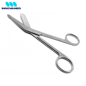 Ciseaux à pansements chirurgicaux de qualité supérieure certifiés CE Classe I pour la chirurgie hospitalière avec garantie d'un an par INNOVAMED - Product Image 3
