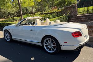 Bentley Continental GTC V8 S 2017 Usado en Buen Estado - Product Image 3