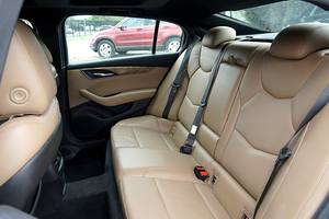 CADILLAC CT5 PREMIUM LUXURY 2023 MÁS VENDIDO, 4x4, TRANSMISIÓN AUTOMÁTICA, ASIENTOS DE CUERO - Product Image 5