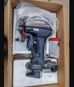Moteur hors-bord à essence 2 temps 9,9 CV, 2 cylindres, démarrage électrique, refroidissement par eau, arbre court pour bateau pneumatique - Product Image 1
