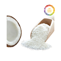 Kelapa parut putih murni yang telah dikeringkan, dicincang halus untuk digunakan dalam kue, kue kering, isian, saus, dan resep makanan instan.