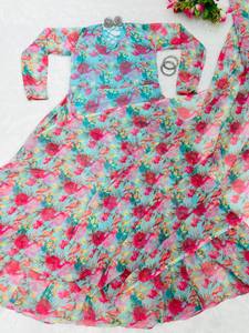 ชุดส่าหรีพิมพ์ลายสำหรับงานปาร์ตี้สวยงาม - Product Image 3