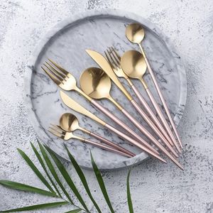 Couverts décoratifs de luxe en métal avec finition polie pour banquets, mariages, occasions spéciales - Product Image 1