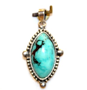 Pendentif élégant en argent sterling 925 avec turquoise, idéal pour un cadeau de studio de yoga, qualité supérieure, fabrication artisanale raffinée - Product Image 5