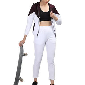 Survêtements zippés respirants de couleur unie pour femmes, nouvel ensemble de survêtements élégant à logo personnalisé - Product Image 2