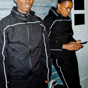 Sublimación Trajes de chándal Logotipo personalizado Hombres Mujeres Ropa deportiva OEM ODM Proveedor al por mayor Directo de fábrica Traje de poliéster con estilo - Product Image 3