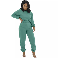 Conjunto Deportivo de Invierno de 2 Piezas para Mujer |   Pantalones cortos con capucha de felpa cálida con lentejuelas y borlas |   100% Algodón Grueso de Color Sólido con Agujeros