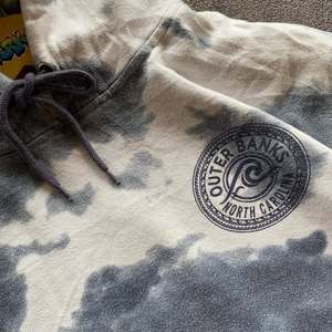 เสื้อฮู้ดมัดย้อมแฟชั่นใหม่สำหรับผู้ชายเสื้อนอกธนาคารมีฮู้ด Calorina - Product Image 2