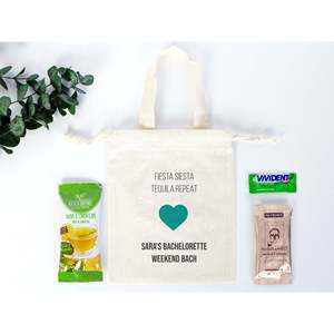 Bolsas Personalizadas de Algodón Orgánico para Kit de Resaca Fiesta Siesta Repeat, Bolsas de Recuperación Serigrafiadas para Despedida de Soltera - Product Image 4